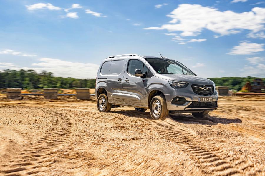  Opel Combo Cargo 4x4 2019 года  (фото 34 из 39)